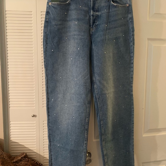 SUPER HIGH RISE RHINESTONE STRAIGHT LEG  JEANS, SIZE 12/31 “ seam. - Picture 5 of 7